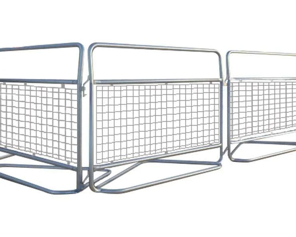 Metropolitan Police Barrier Bundle (Pack of 30 barriers plus free storage stillage) + VAT